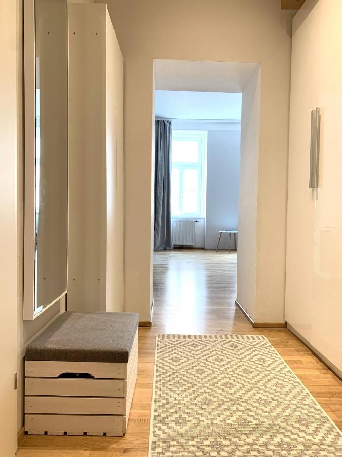 Premium Apartment Am Einsiedlerpark Vienna Exterior photo