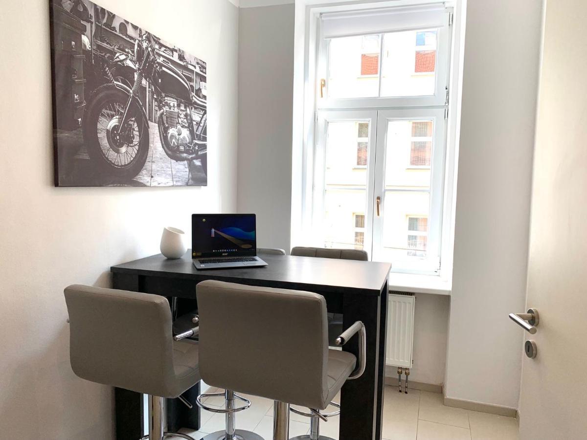 Premium Apartment Am Einsiedlerpark Vienna Exterior photo